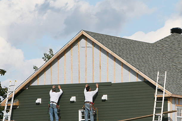Professional Siding Replacement technician working in New Market, MD